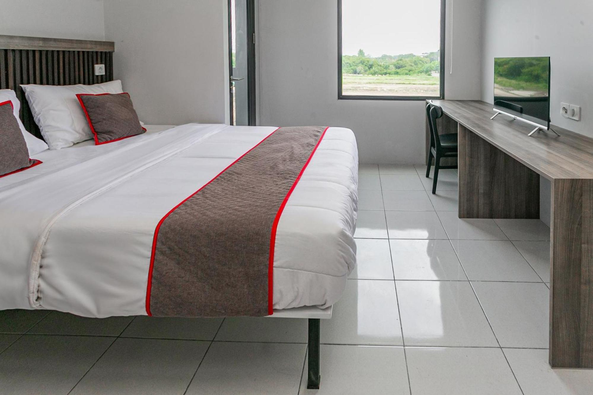 Hotel O Apartment Riverdale Cikarang Near Sgc Mall 베카시 외부 사진