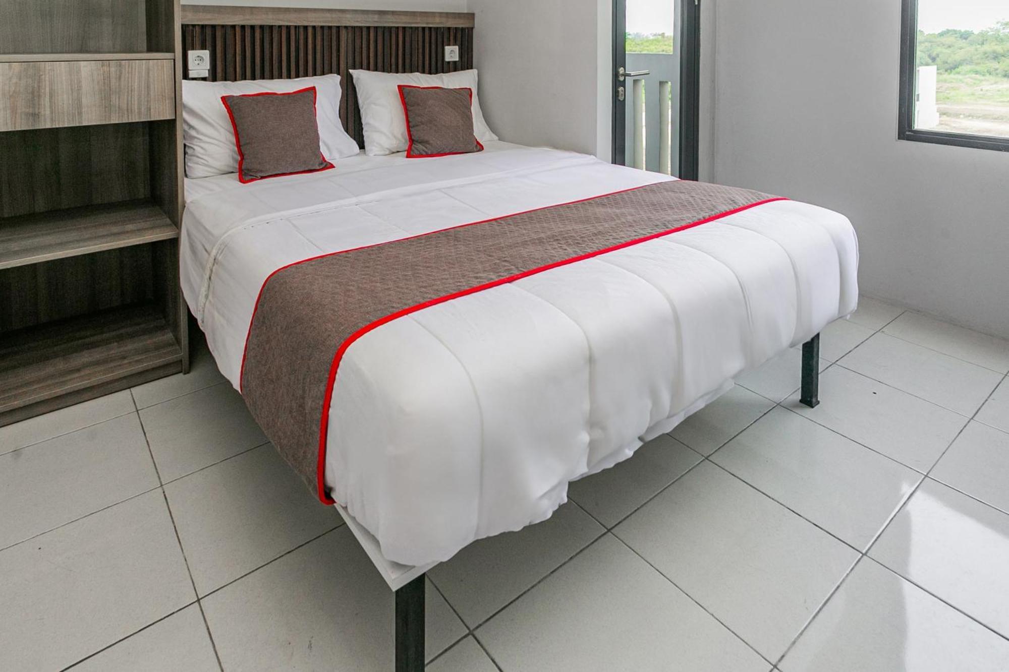 Hotel O Apartment Riverdale Cikarang Near Sgc Mall 베카시 외부 사진